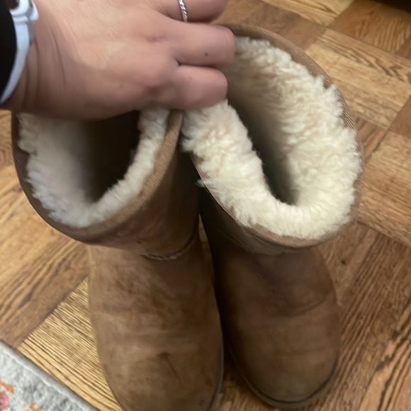 UGG s - Picture 4 of 4
